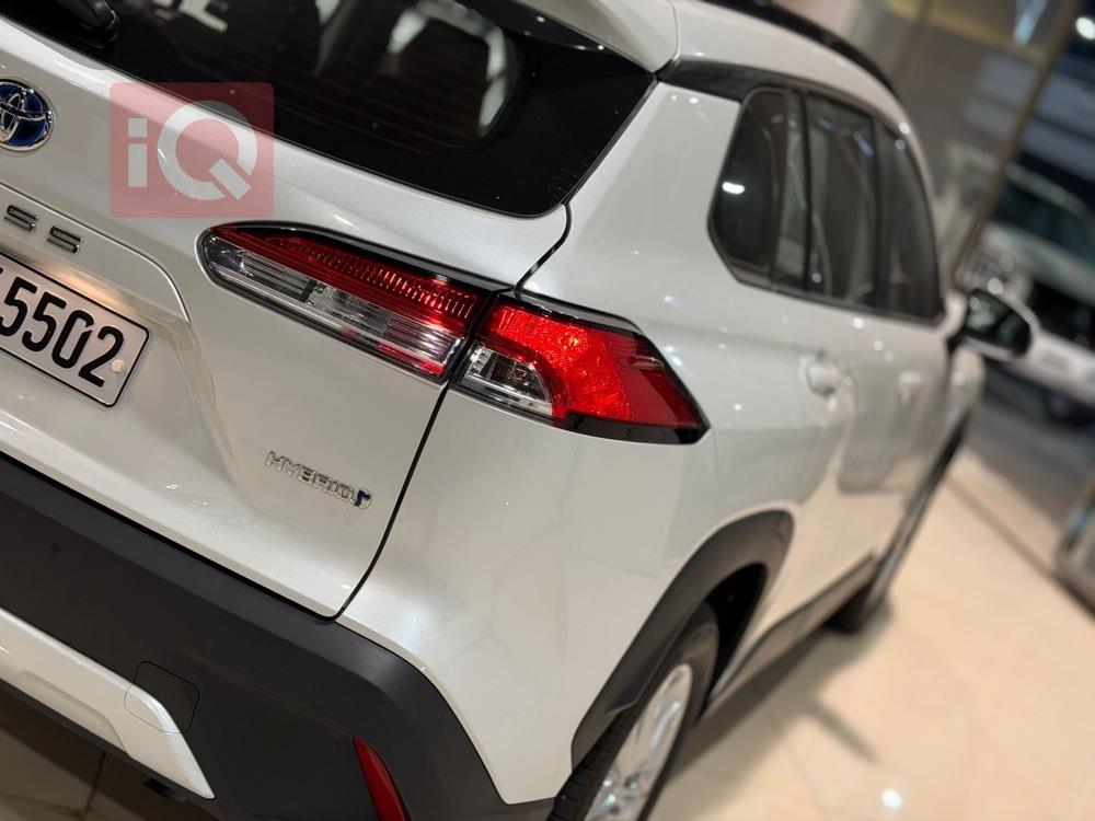 تۆیۆتا کۆرۆلا کرۆس